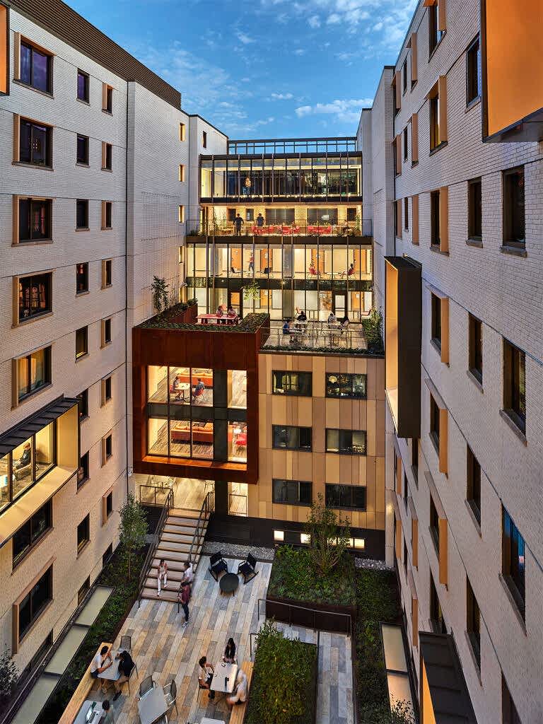 Thurston Hall_Exterior_Courtyard from Above towards South_VMDO_Alan Karchmer