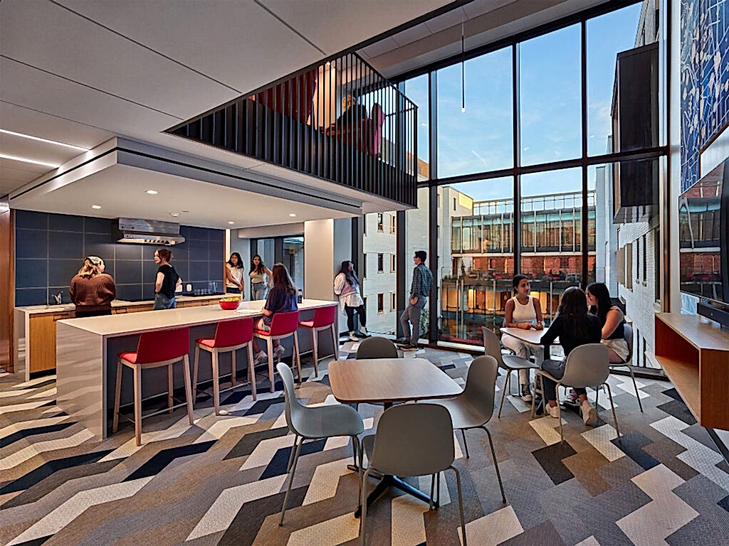 Thurston Hall_Interior_Lounge and Kitchen_VMDO_Alan Karchmer